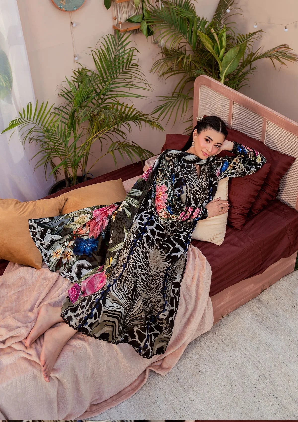 EPS-4B NOIR ESSENCE - Elaf Premium