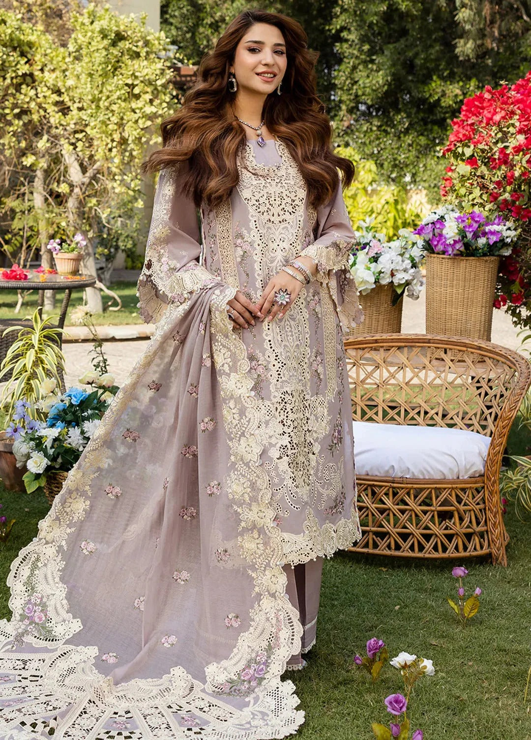Elaf Embroidered Lawn Suit Unstitched 3 Piece EF25LL ELM-01 A Raha